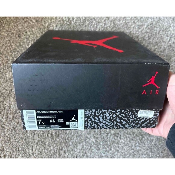 Nike Air Jordan 3 Retro Pine Green Size 7 Youth (Size 8.5 Women's) - Picture 7 of 8